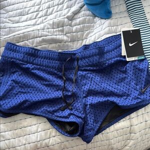 Nike Women’s NWT Reversible Black and Blue Athletic Shorts